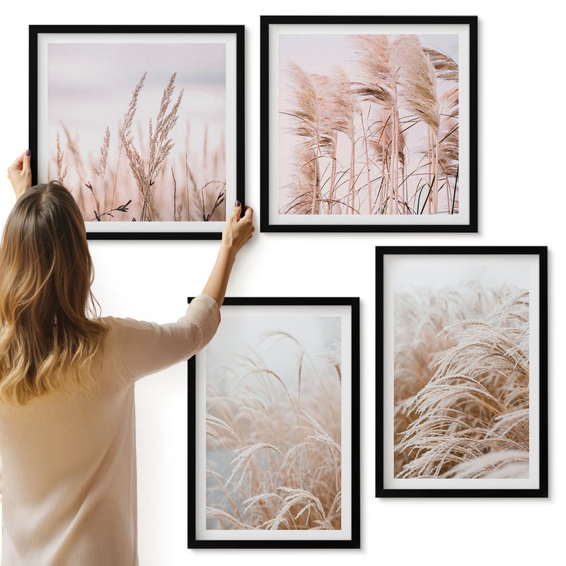 Galeria ścienna 4-częściowy komplet obrazów w czarnych ramach - Pola traw w delikatnych odcieniach brązu i beżu - ArtPrintCave