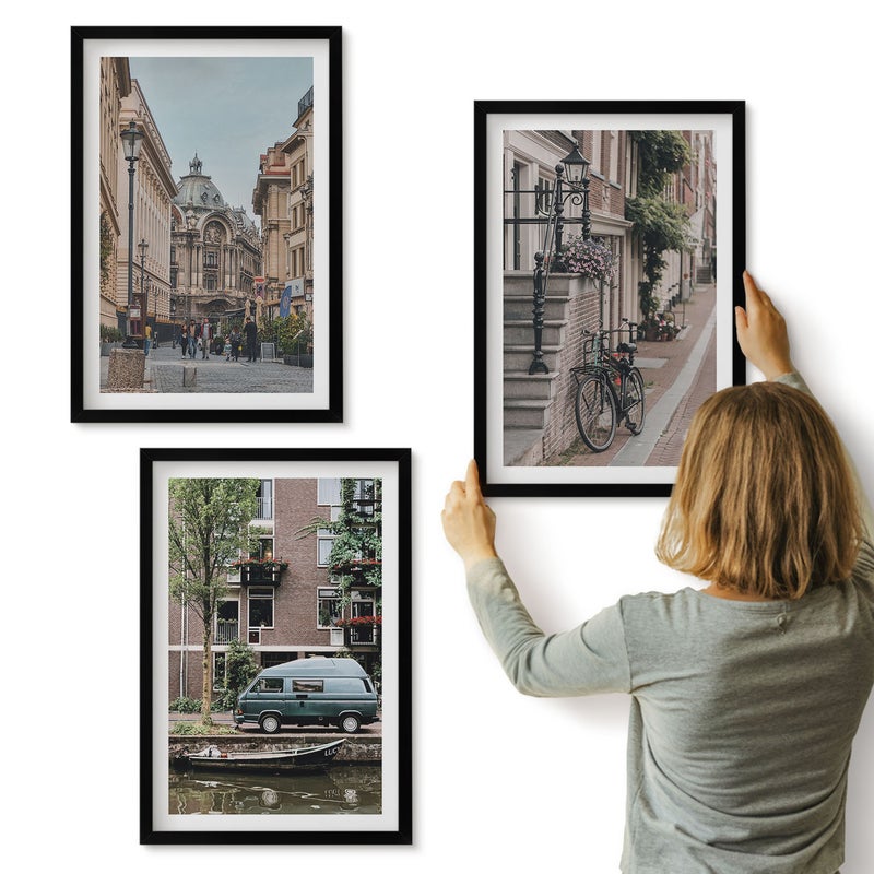 Galeria ścienna 3-częściowy komplet obrazów w czarnych ramach - Miejskie spokojne widoki na budynki - ArtPrintCave