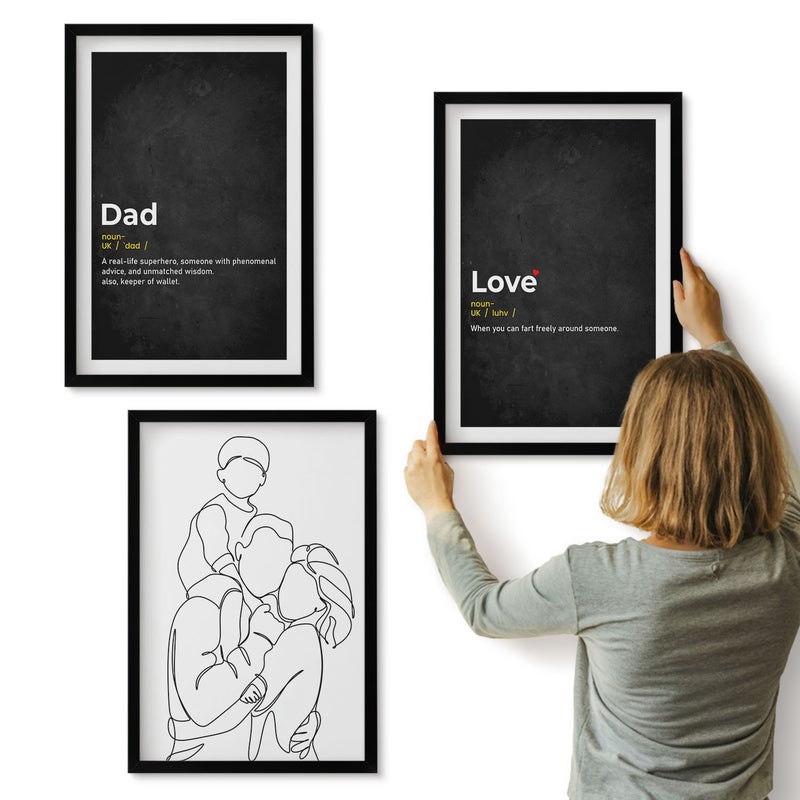 Galeria ścienna 3-częściowy komplet obrazów w czarnych ramach - Rodzina line-art z definicjami miłości i ojcostwa - ArtPrintCave