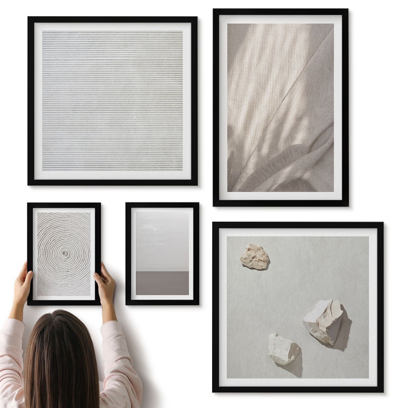 Galeria ścienna 5-częściowy komplet obrazów w czarnych ramach - Delikatne naturalne tekstury w stylu boho - ArtPrintCave