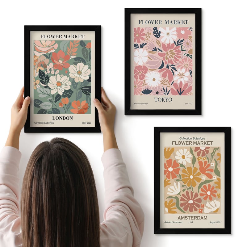 Galeria ścienna 3-częściowy komplet obrazów w czarnych ramach - Kwiatowe wzory Londyn Tokio i Amsterdam postery - ArtPrintCave