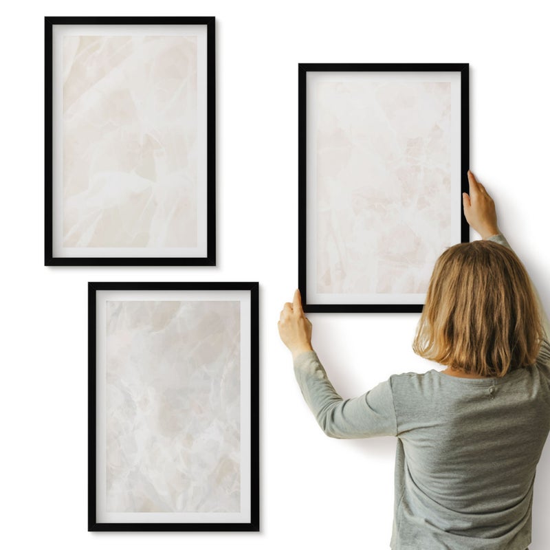 Galeria ścienna 3-częściowy komplet obrazów w czarnych ramach - Struktura eleganckiego marmuru kamienne tło - ArtPrintCave