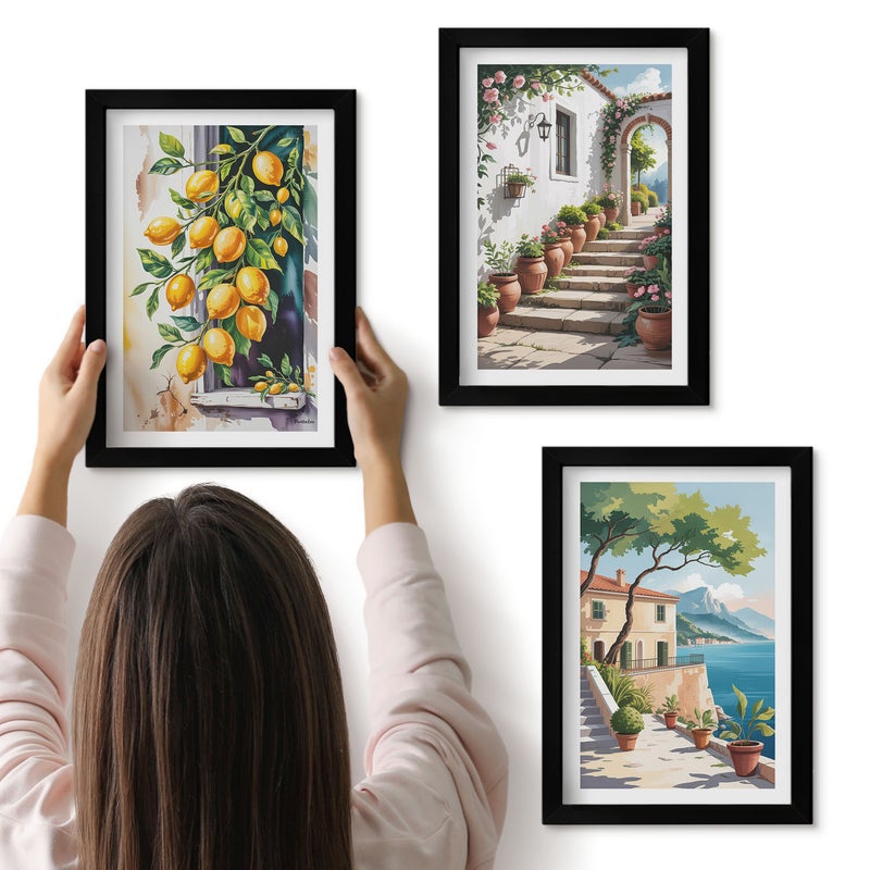 Galeria ścienna 3-częściowy komplet obrazów w czarnych ramach - Cytryny na tle kwiatów i widoki nadmorskie - ArtPrintCave