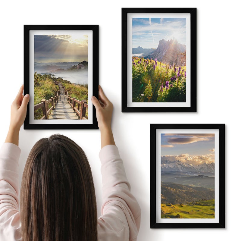 Galeria ścienna 3-częściowy komplet obrazów w czarnych ramach - Górskie krajobrazy z kwiatami niebem i ścieżką - ArtPrintCave