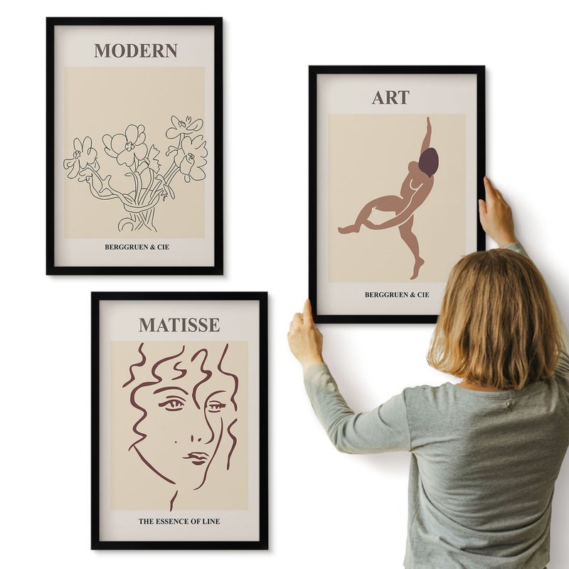 Galeria ścienna 3-częściowy komplet obrazów w czarnych ramach - Stylowe grafiki z kwiatami twarzą i postacią ludzką - ArtPrintCave