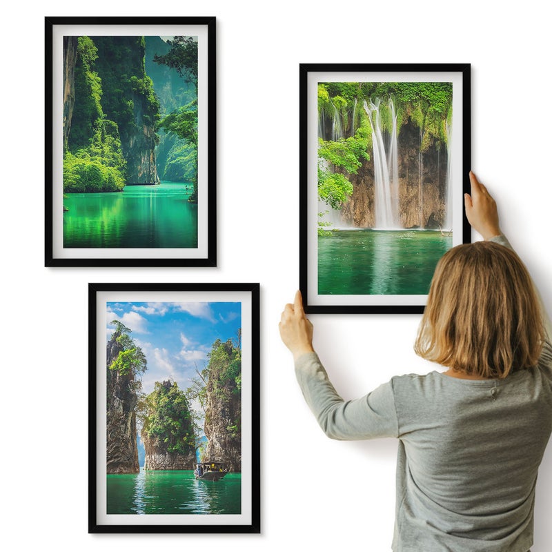Galeria ścienna 3-częściowy komplet obrazów w czarnych ramach - Zielone krajobrazy z wodospadami i skałami - ArtPrintCave