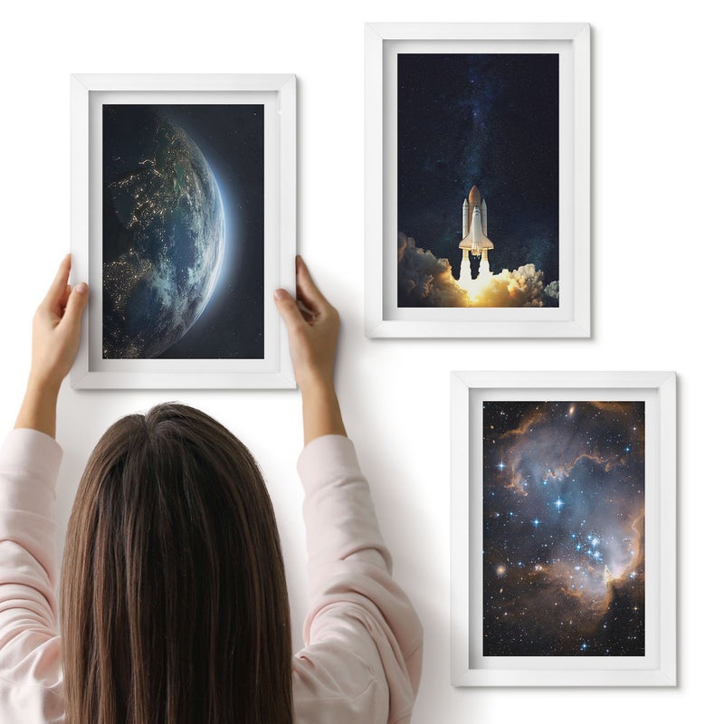 Galeria ścienna 3-częściowy komplet obrazów w białych ramach - Kosmos Ziemia rakieta galaktyka niebo gwiazdy - ArtPrintCave