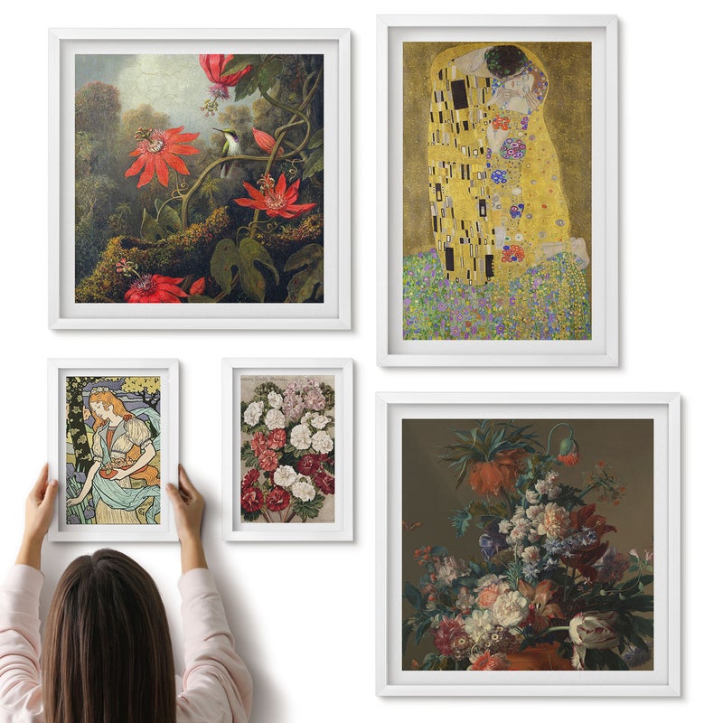 Galeria ścienna 5-częściowy komplet obrazów w białych ramach - Kwiatowe kompozycje i romantyczne sceny w sztuce - ArtPrintCave