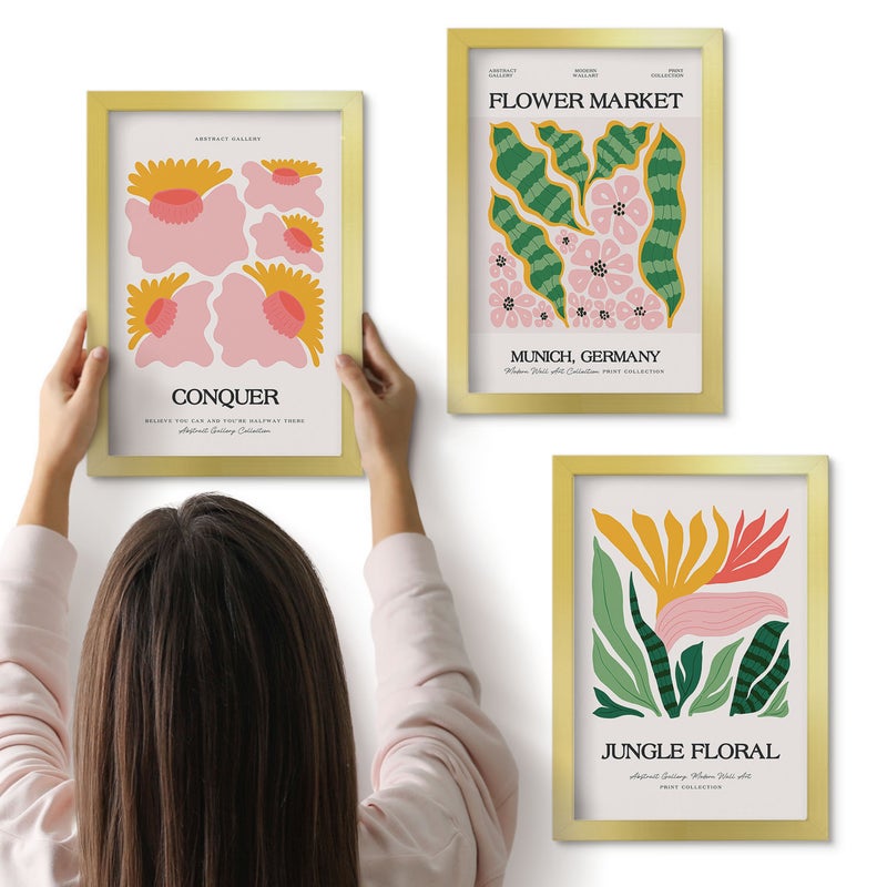 Galeria ścienna 3-częściowy komplet obrazów w złotych ramach - Kwiaty i liście w stylu nowoczesnym postery - ArtPrintCave