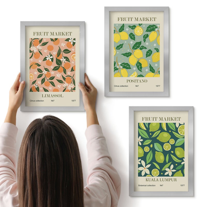 Galeria ścienna 3-częściowy komplet obrazów w srebrnych ramach - Owocowe wzory z cytrusami i kwiatami vintage - ArtPrintCave