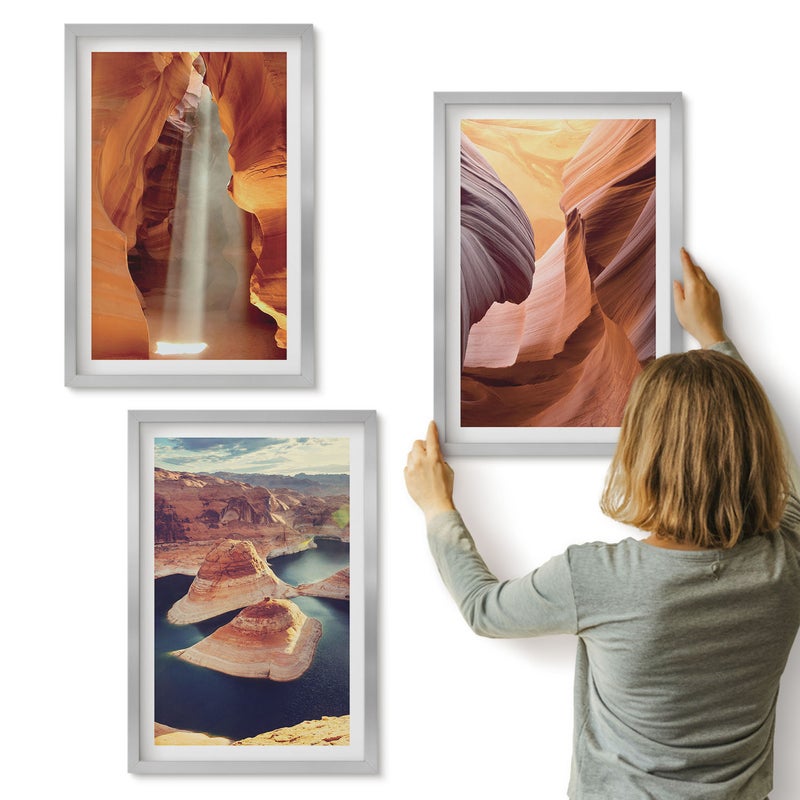 Galeria ścienna 3-częściowy komplet obrazów w srebrnych ramach - Wodospad w wąwozie formacje skalne w kanionie - ArtPrintCave