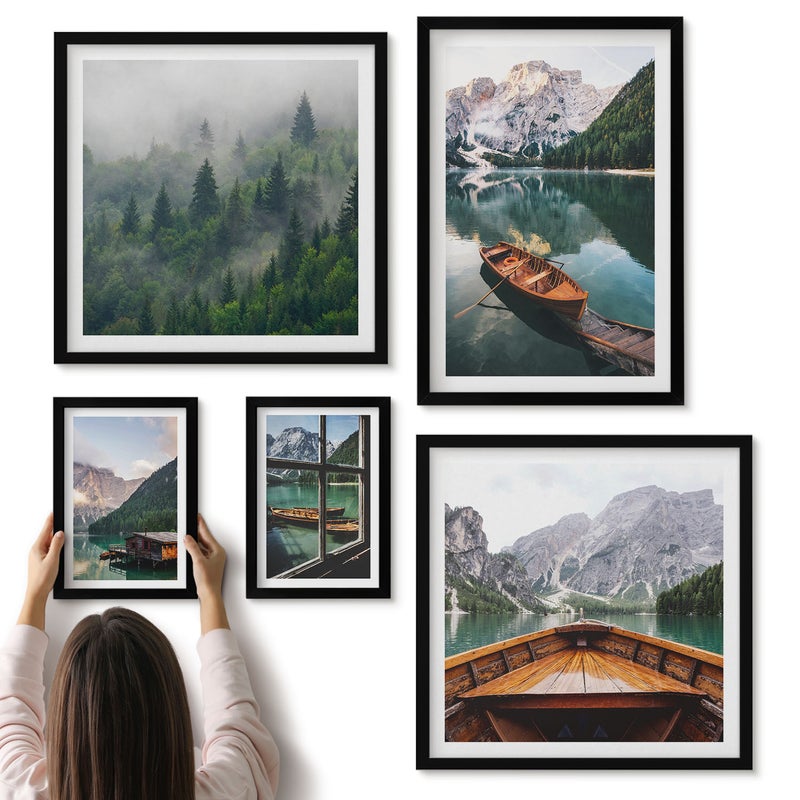 Galeria ścienna 5-częściowy komplet obrazów w czarnych ramach - Spokojne widoki górskich jezior i malowniczych łodzi - ArtPrintCave