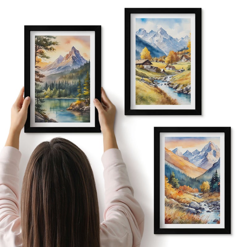 Galeria ścienna 3-częściowy komplet obrazów w czarnych ramach - Górski krajobraz z rzeką i domkami w jesiennych barwach - ArtPrintCave
