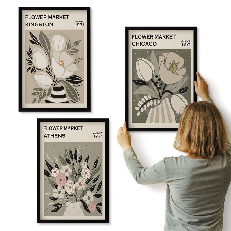 Galeria ścienna 3-częściowy komplet obrazów w czarnych ramach - Kwiatowe kompozycje z różnych miast w stylu retro - ArtPrintCave