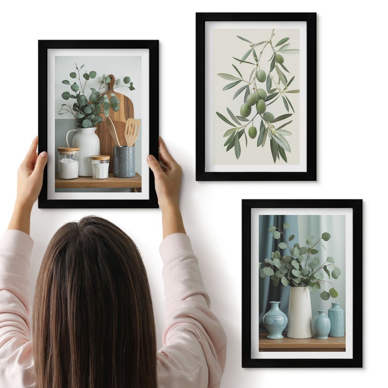 Galeria ścienna 3-częściowy komplet obrazów w czarnych ramach - Zielone oliwki i gałązki eukaliptusa estetyczne - ArtPrintCave