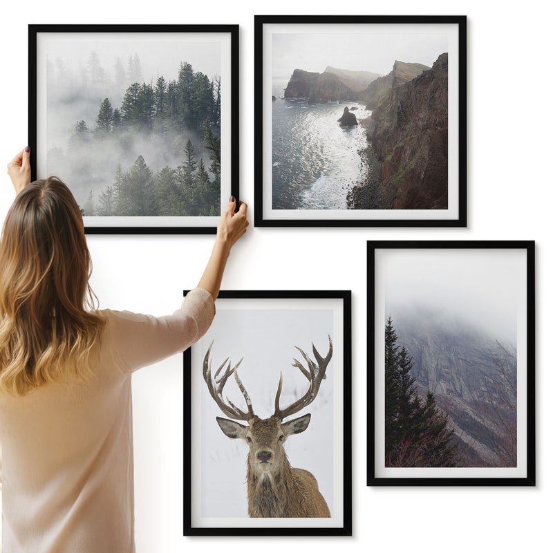 Galeria ścienna 4-częściowy komplet obrazów w czarnych ramach - Krajobraz górski z mgłą wodą i jeleniem - ArtPrintCave