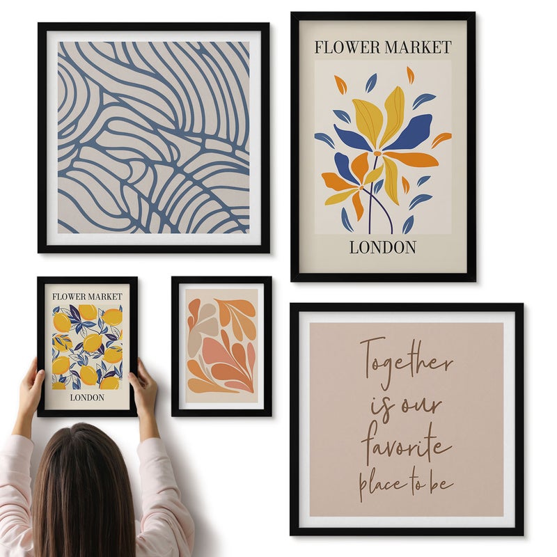 Galeria ścienna 5-częściowy komplet obrazów w czarnych ramach - Kwiatowe motywy i stylizowane napisy z Londynu - ArtPrintCave
