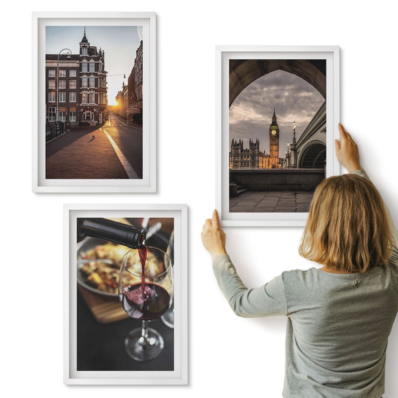 Galeria ścienna 3-częściowy komplet obrazów w białych ramach - Zestaw obrazów z miastem jedzeniem i widokiem na Londyn - ArtPrintCave