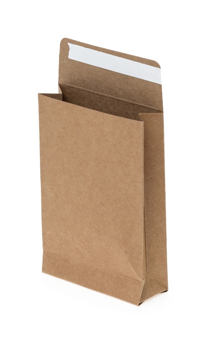 Koperta kartonowa C7 80x120x30 mm brązowa 220g, 10 sztuk