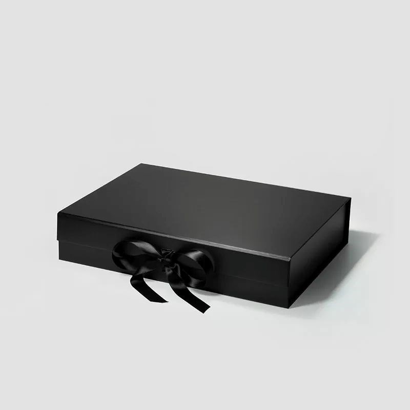 Pudełko Magnetyczne Czarne Z Wstążką 330x255x70mm(zew) A4 Prezentowe