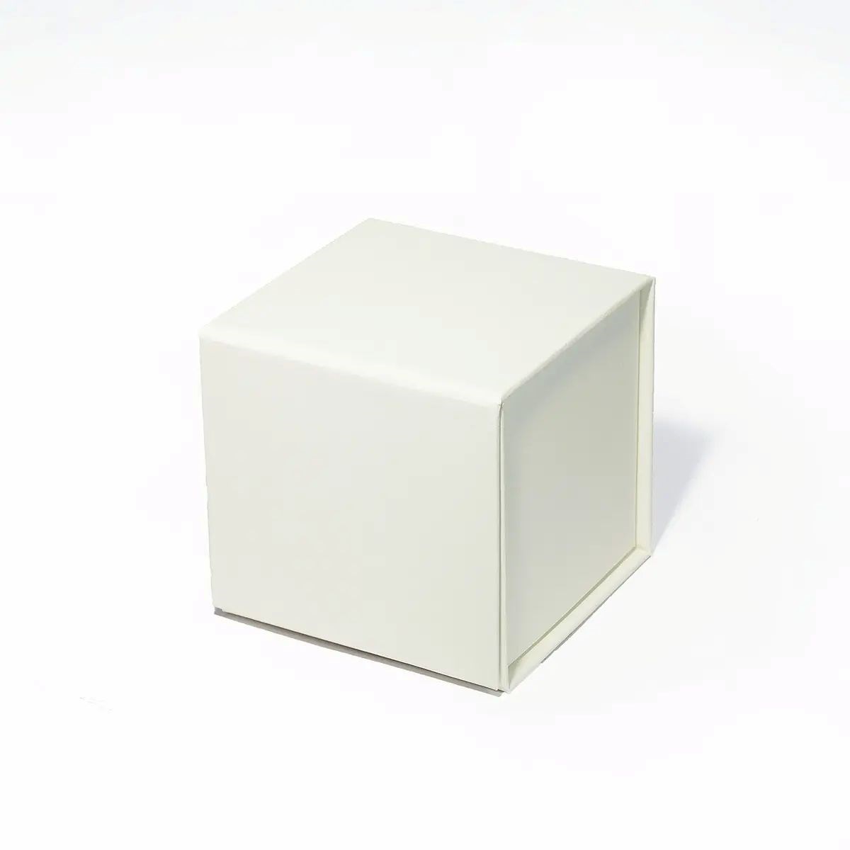 Pudełko magnetyczne kostka XXS ivory 76x76x76 mm opakowanie prezentowe