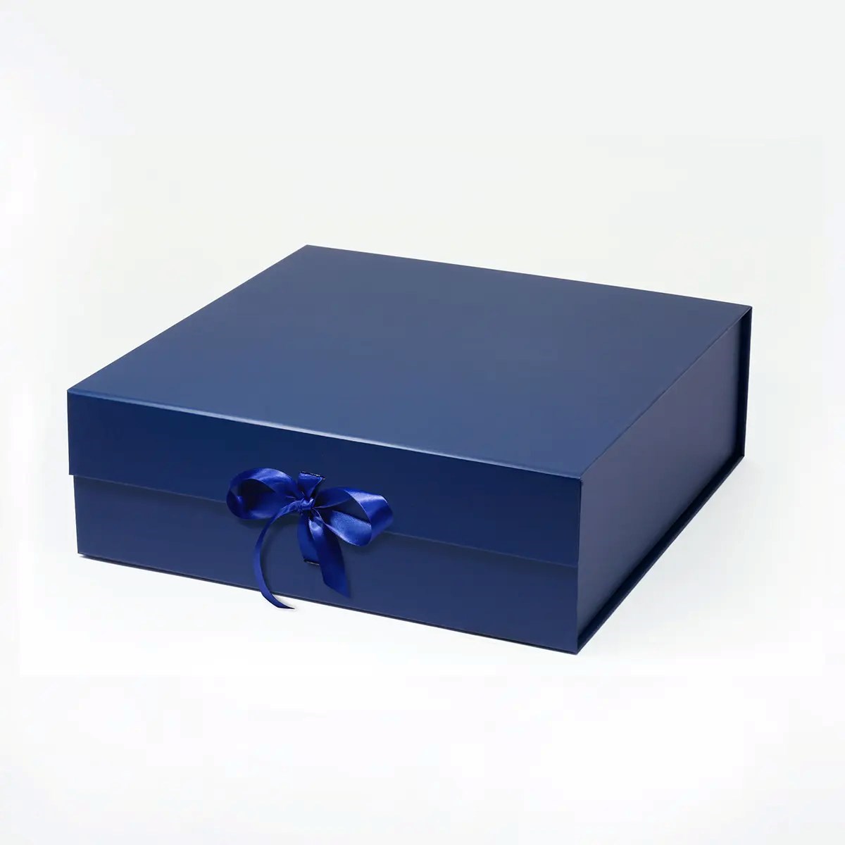 Pudełko Magnetyczne Granatowe Z Wstążką 305x305x102mm Prezentowe