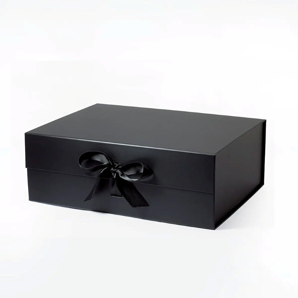 Pudełko Magnetyczne Czarne Z Wstążką 350x250x125mm(zew) Ozdobne