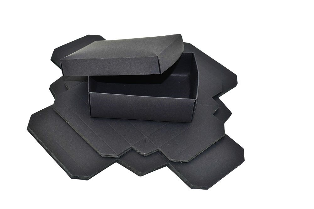 Czarne pudełka prezentowe ozdobne tekturowe S 140x100x47 mm, 10 sztuk