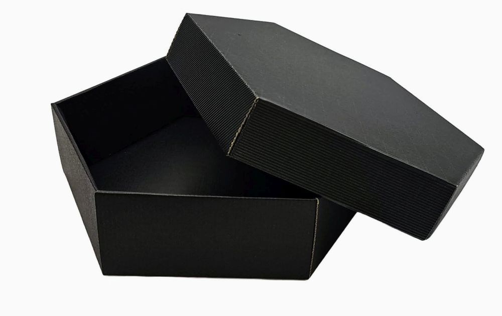 Pudełka wieczkowe z karbowanego kartonu czarne 240x240x90mm 10 sztuk