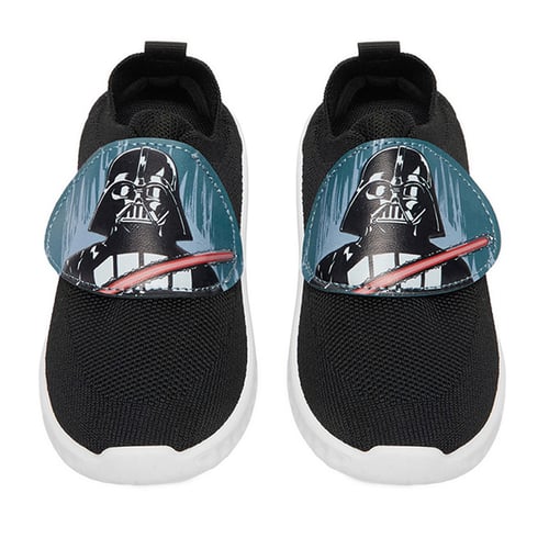 Sneakersy