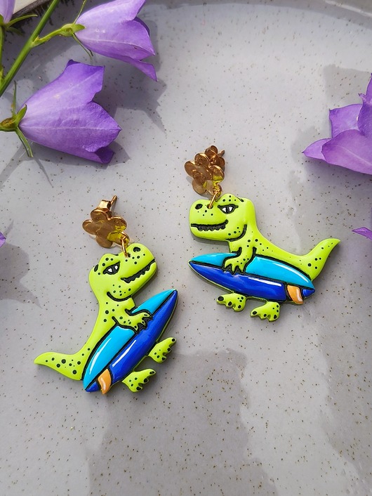 Kolczyki z dinozaurem na lato kolorowa biżuteria dla podróżników, boho