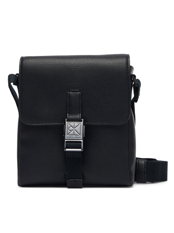 Calvin Klein Saszetka Emblem Hw Flap Reporter LV04D3506G Czarny