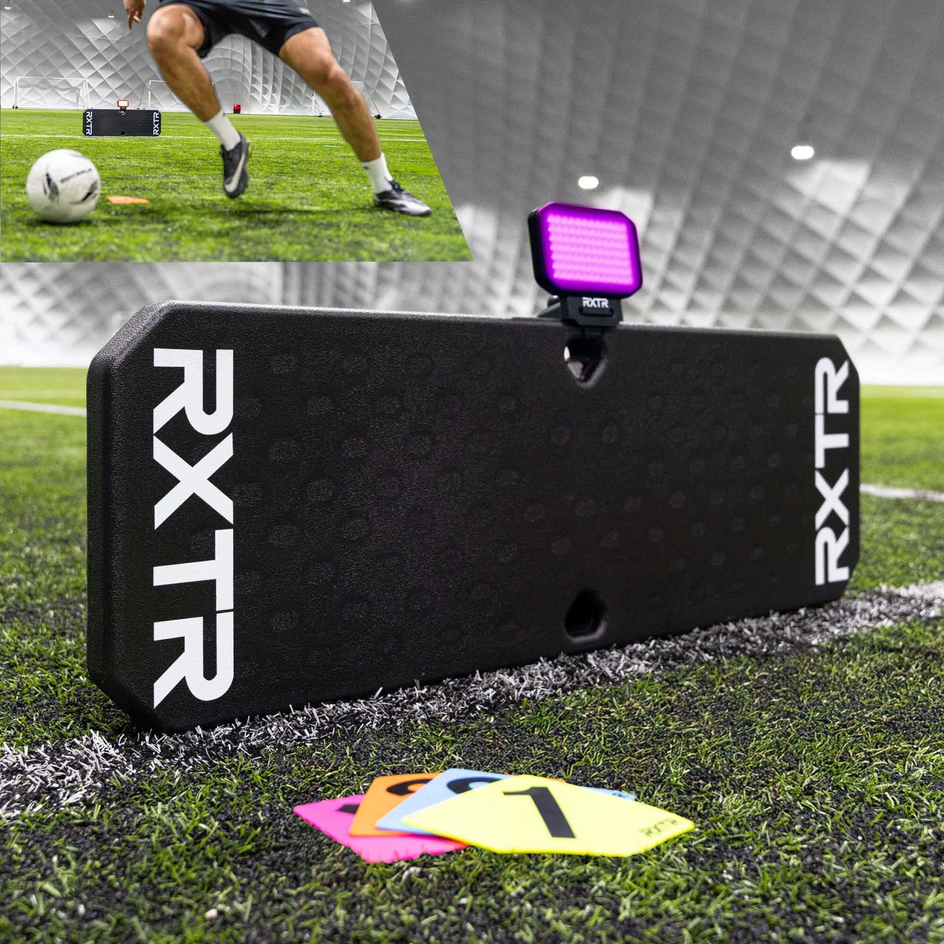 Rebounder piłkarski QUICKPLAY RXTR Pro Coach z lampą reakcyjną