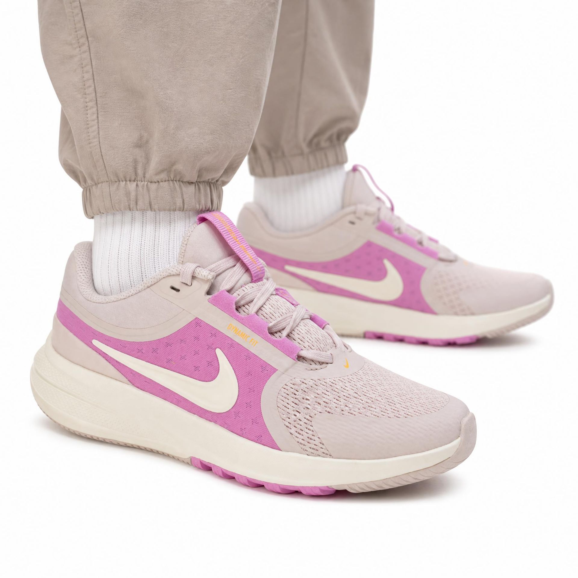 Buty damskie sportowe do biegania Nike STAR RUNNER 5