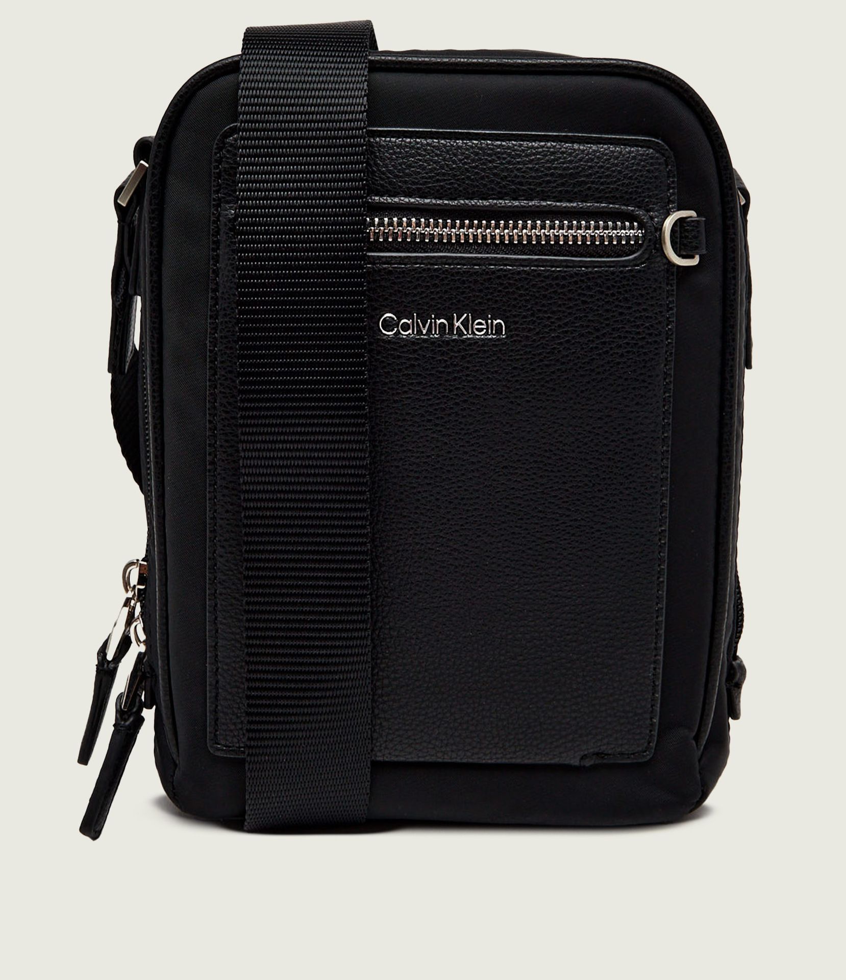Calvin Klein Reporterka