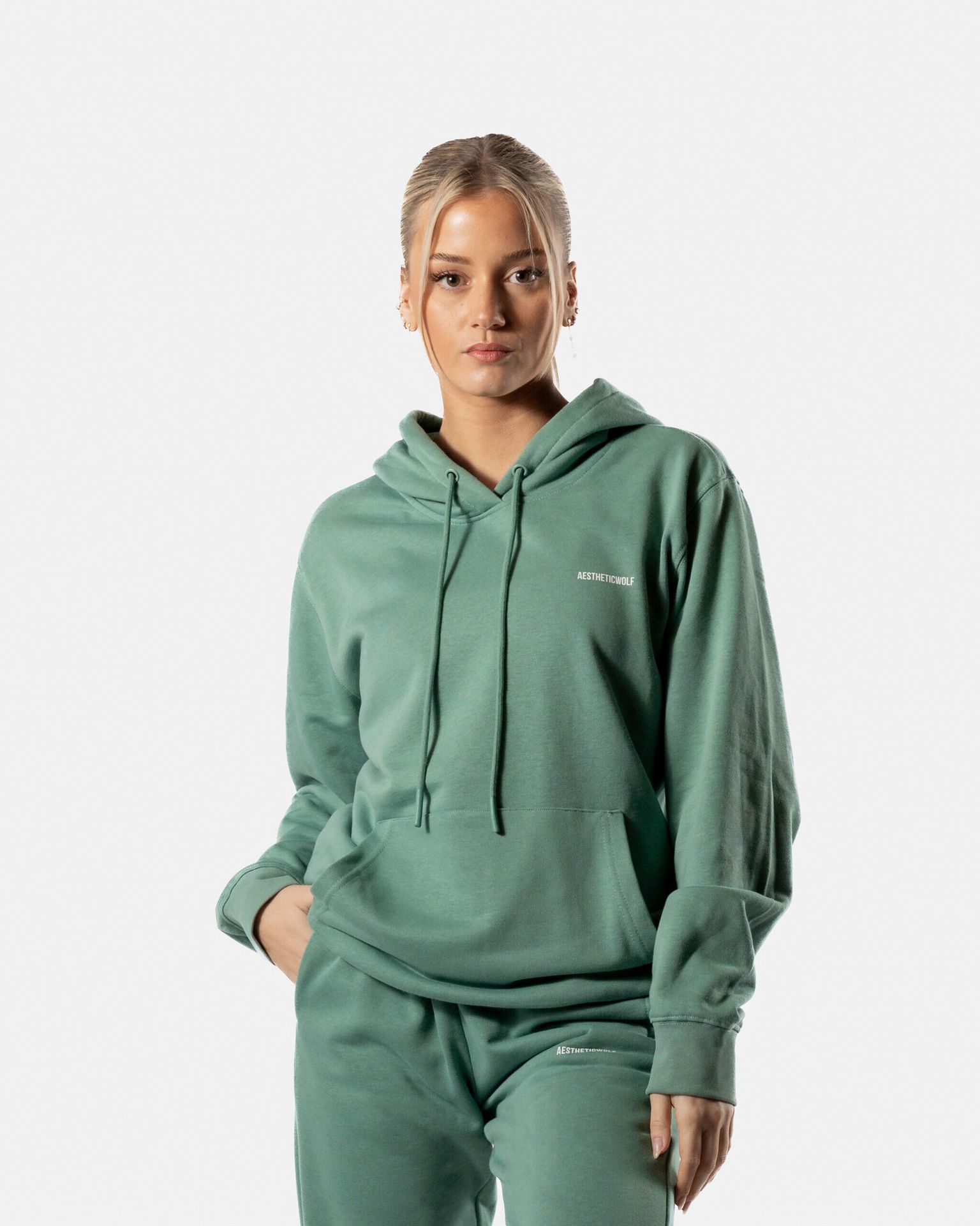 Damska bluza z kapturem 365 oversize z kieszenią kangurką – ciemnozielony