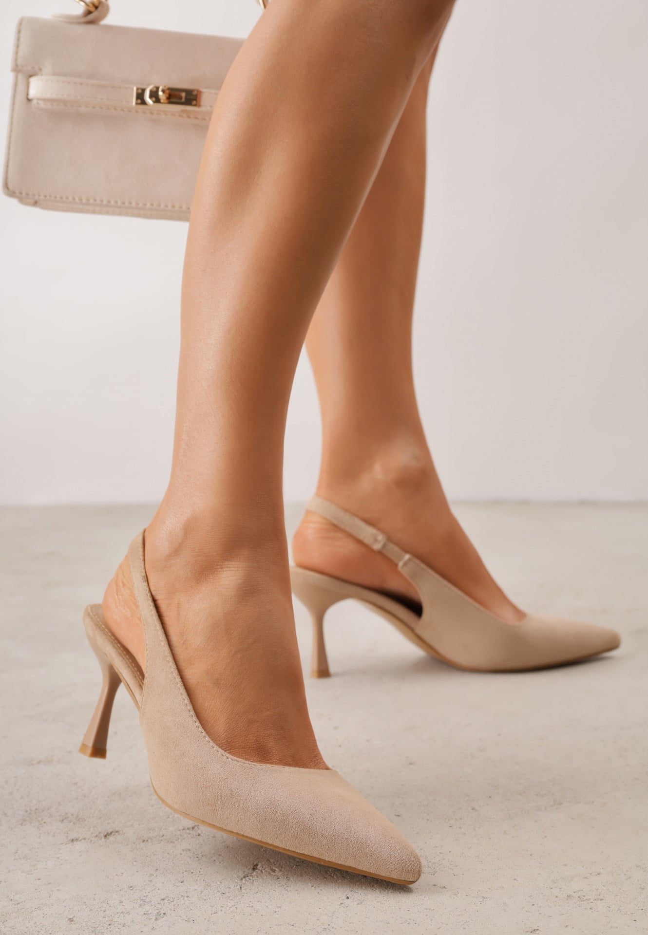Beżowe Szpilki Slingback na Klepsydrowym Obcasie Vedera