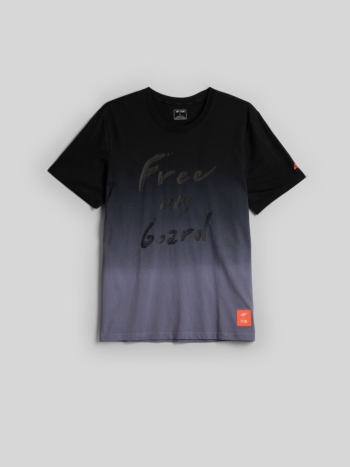 4F T-shirt regular z nadrukiem męski - czarna S