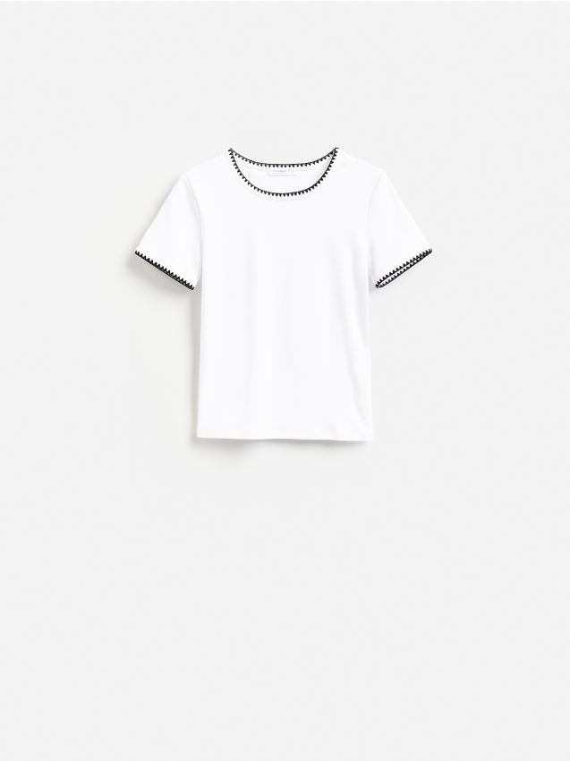 Reserved - T-shirt z dodatkiem modalu - biały