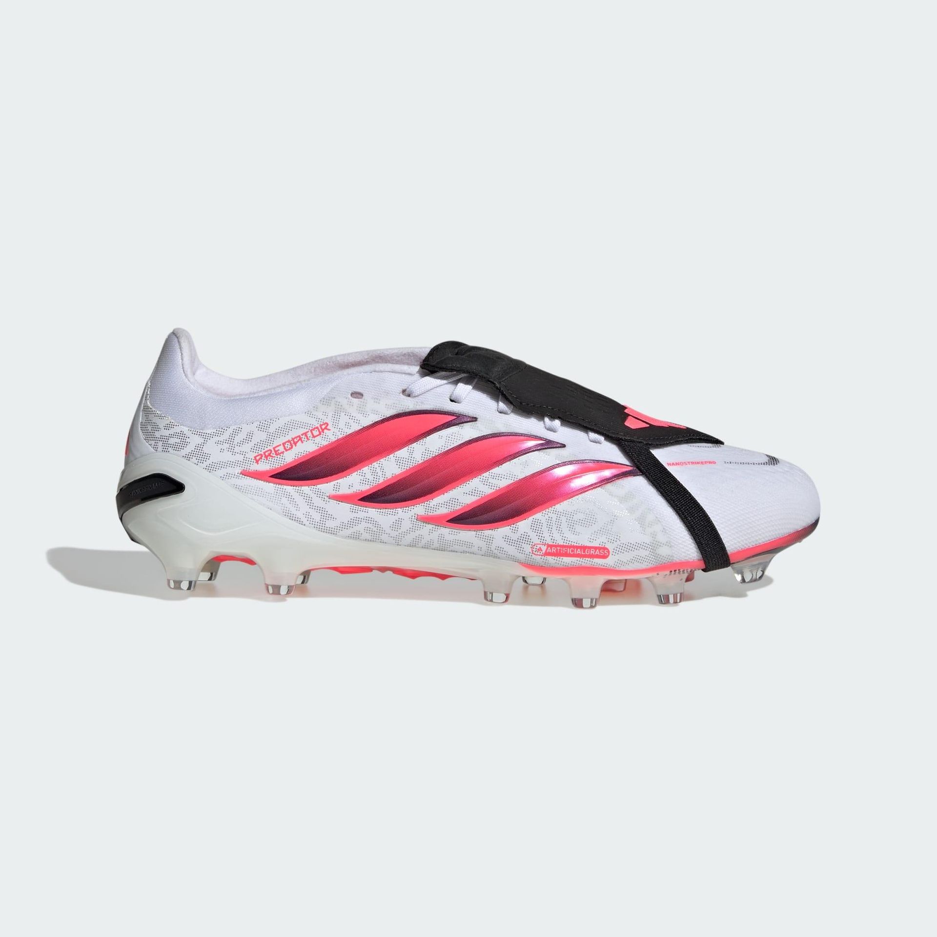 Buty piłkarskie PREDATOR PRO z wywijanym językiem na sztuczne nawierzchnie