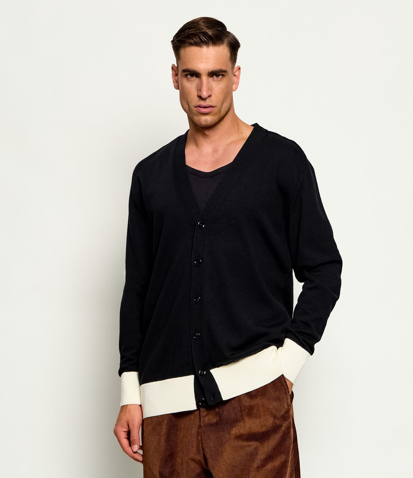 AMI Paris Wełniany kardigan Oversize fit
