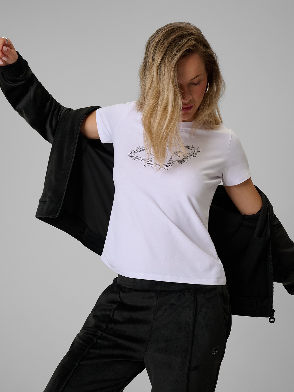 4F T-shirt slim z nadrukiem damski - biały XXL