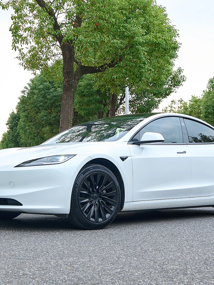 Zestaw 4 kołpaków 18-calowy projekt w stylu turbiny dla Tesla Model 3 Highland （2023-2026） Wymiana kołpaków Performance dla Tesla