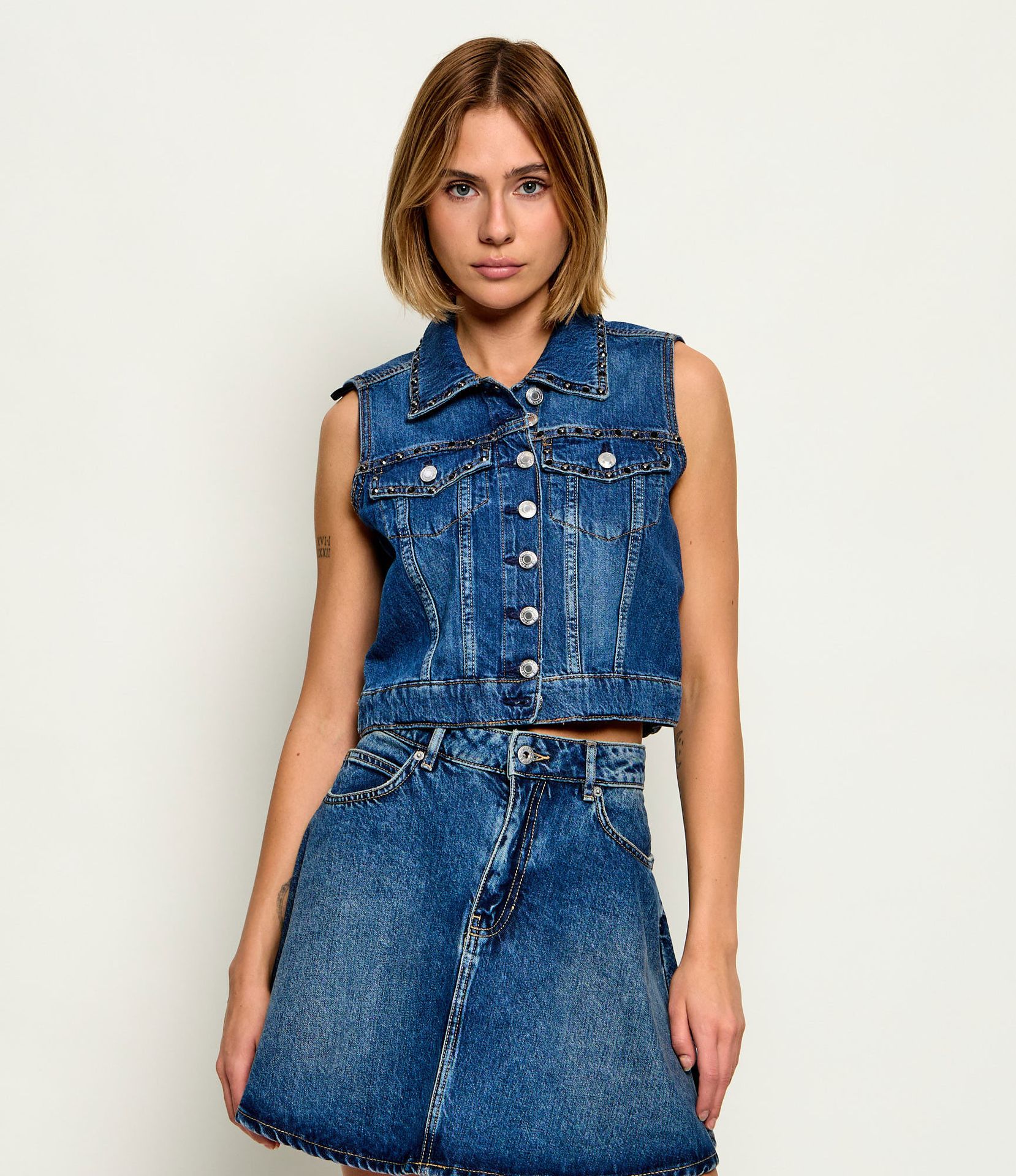 GUESS Jeansowa kamizelka Jill Cropped Fit