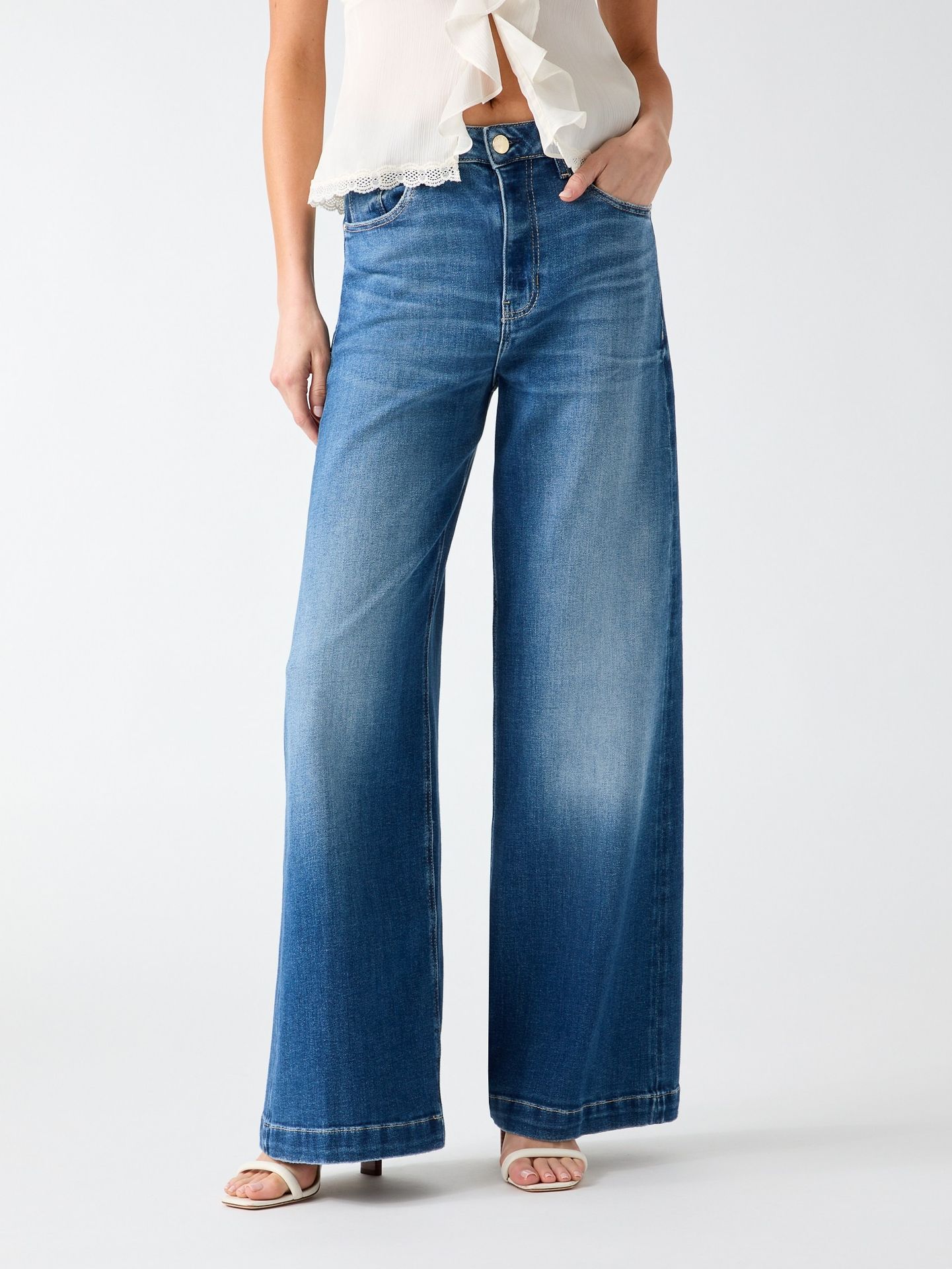 GUESS Jeansy A1C Bellagio Loose fit