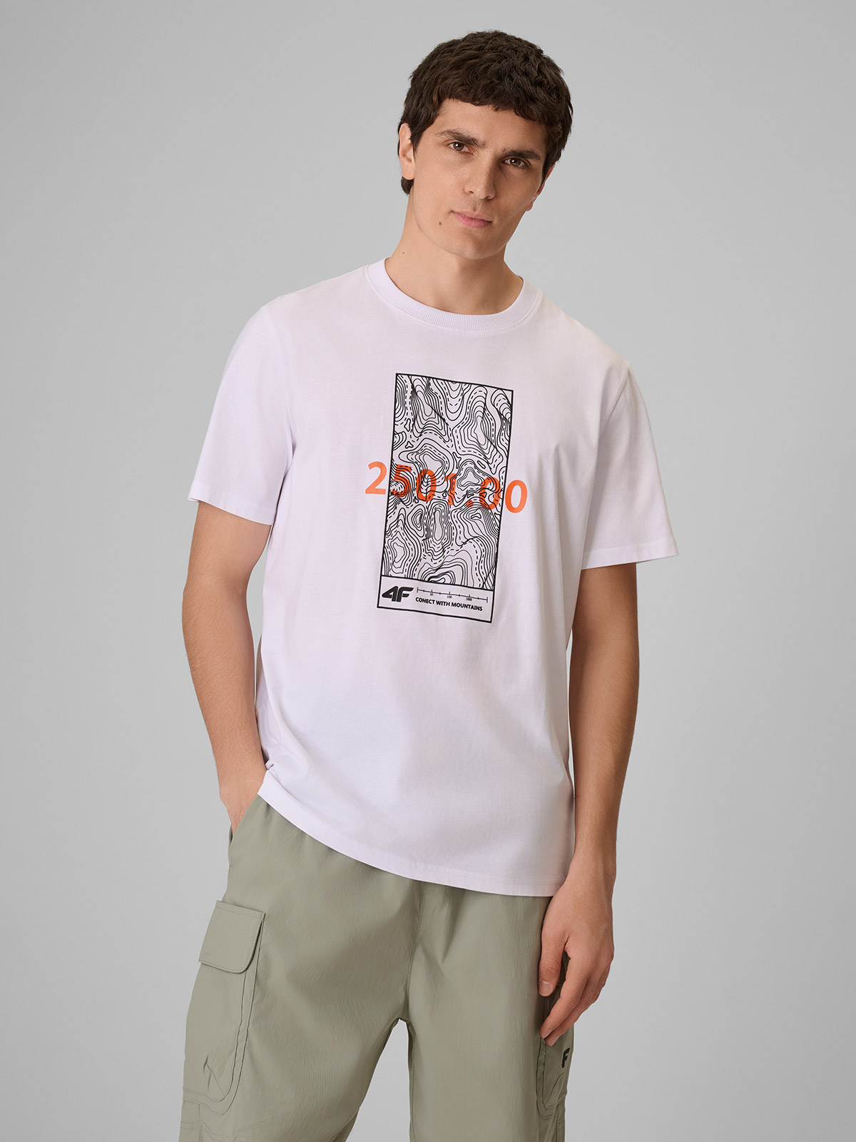 4F T-shirt regular z nadrukiem męski - biały S