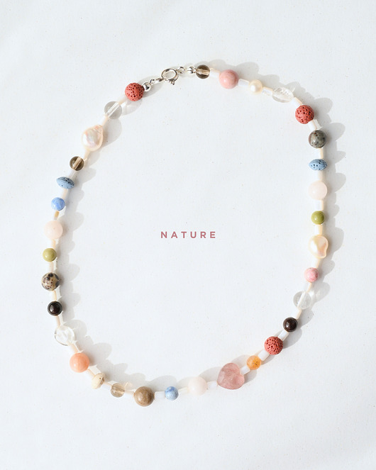 NATURE Naszyjnik RHEI z kamieni naturalnych lawa Chocker Kolorowy