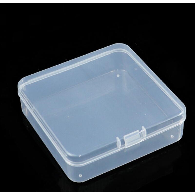 Pudełka plastikowe z pokrywkami, idealne do przechowywania drobnych przedmiotów i biżuterii (dł. - 8,5*8,5*2,5 cm, 25 sztuk)