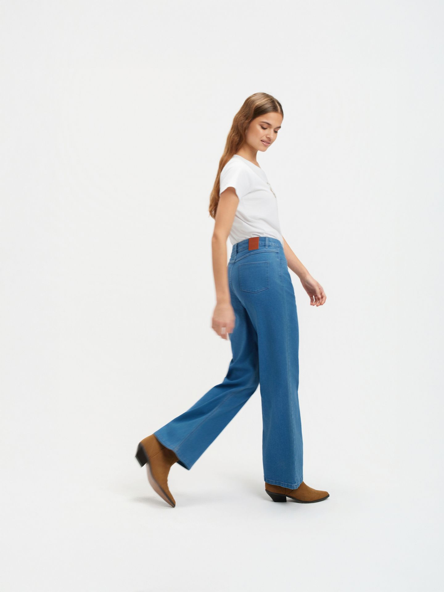 Jeansy typu wide leg