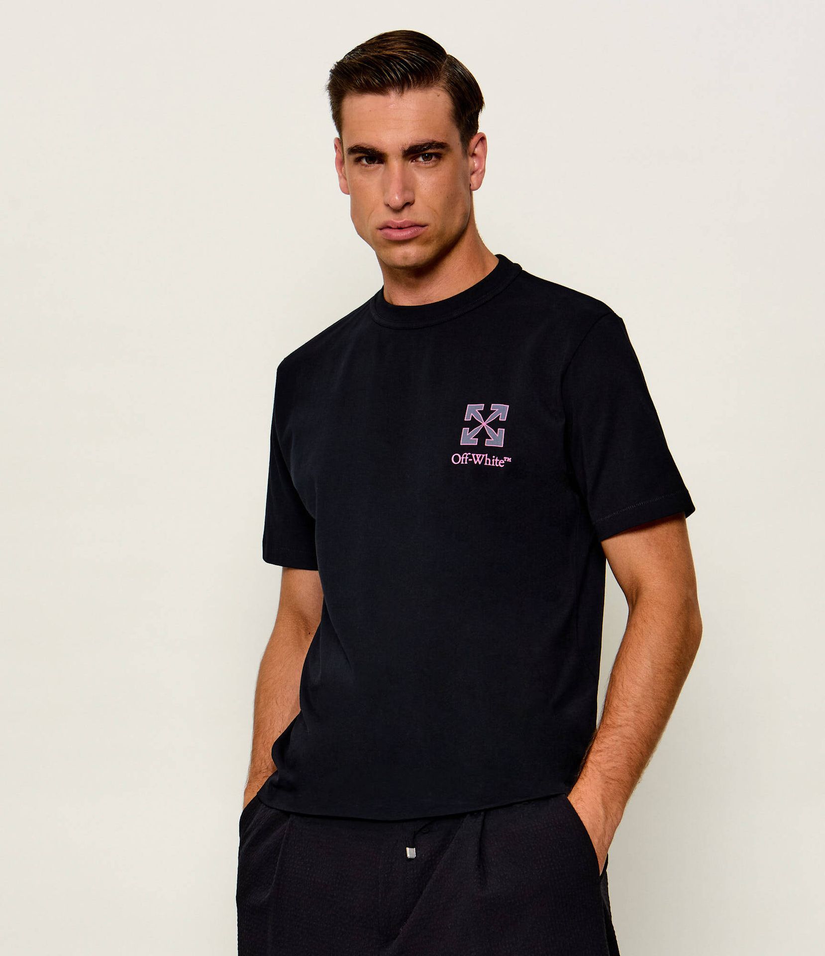 OFF-WHITE T-shirt Small Arrow Regular Fit
